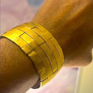 Gold Lattice Pattern Bracelet